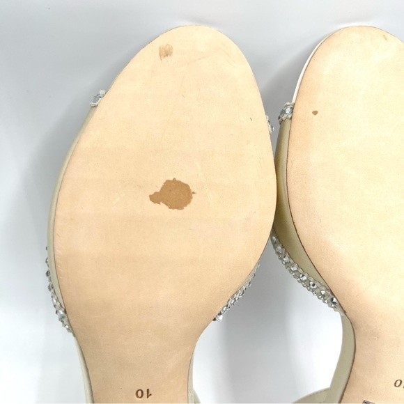 Badgley Mischka Size 10‎ Jeweled Ivory Satin Dress Sandals Heels Pumps Shoes - Picture 10 of 14